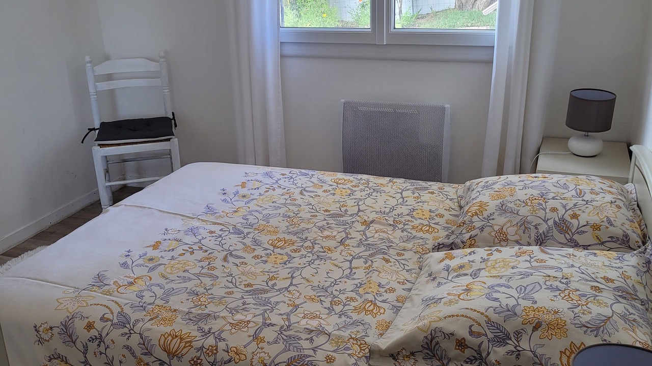 Photo of Bedroom in Saint-Georges-de-Didonne
