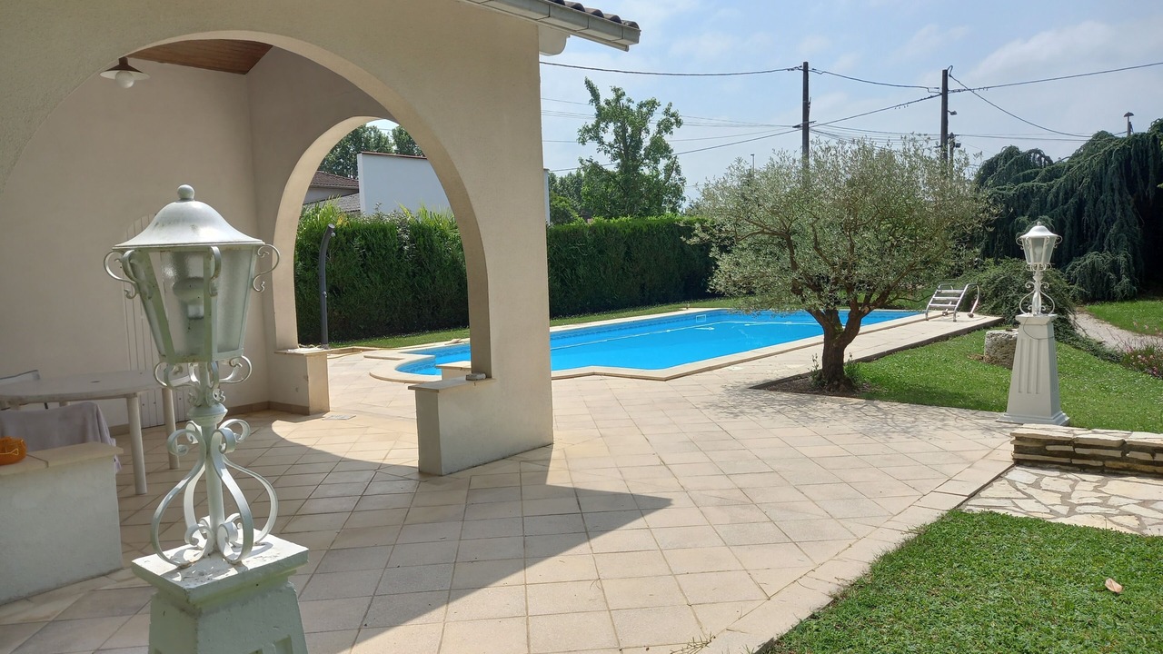 Photo of Outdoor in Sainte-Livrade-sur-Lot