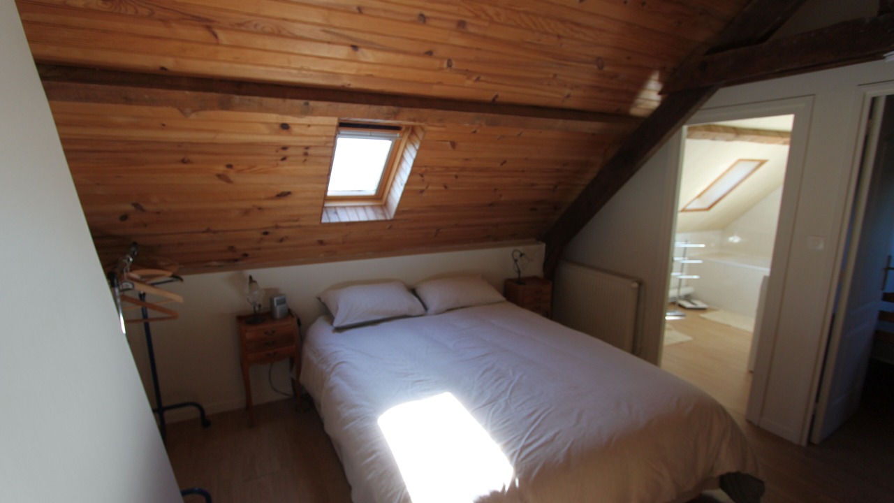 Photo of Bedroom in Peret-Bel-Air