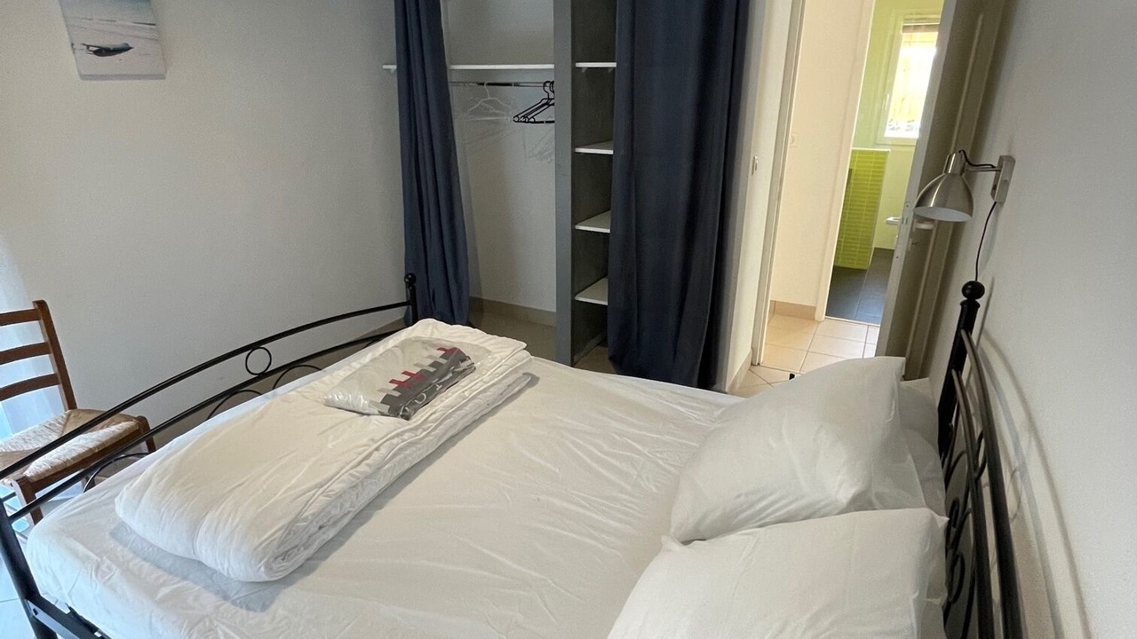 Photo of Bedroom in Grayan-Et-L'Hopital