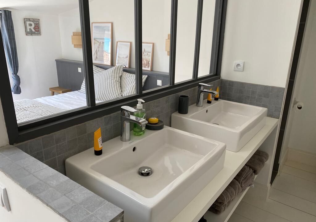 Photo of Bathroom in Ars-en-Re