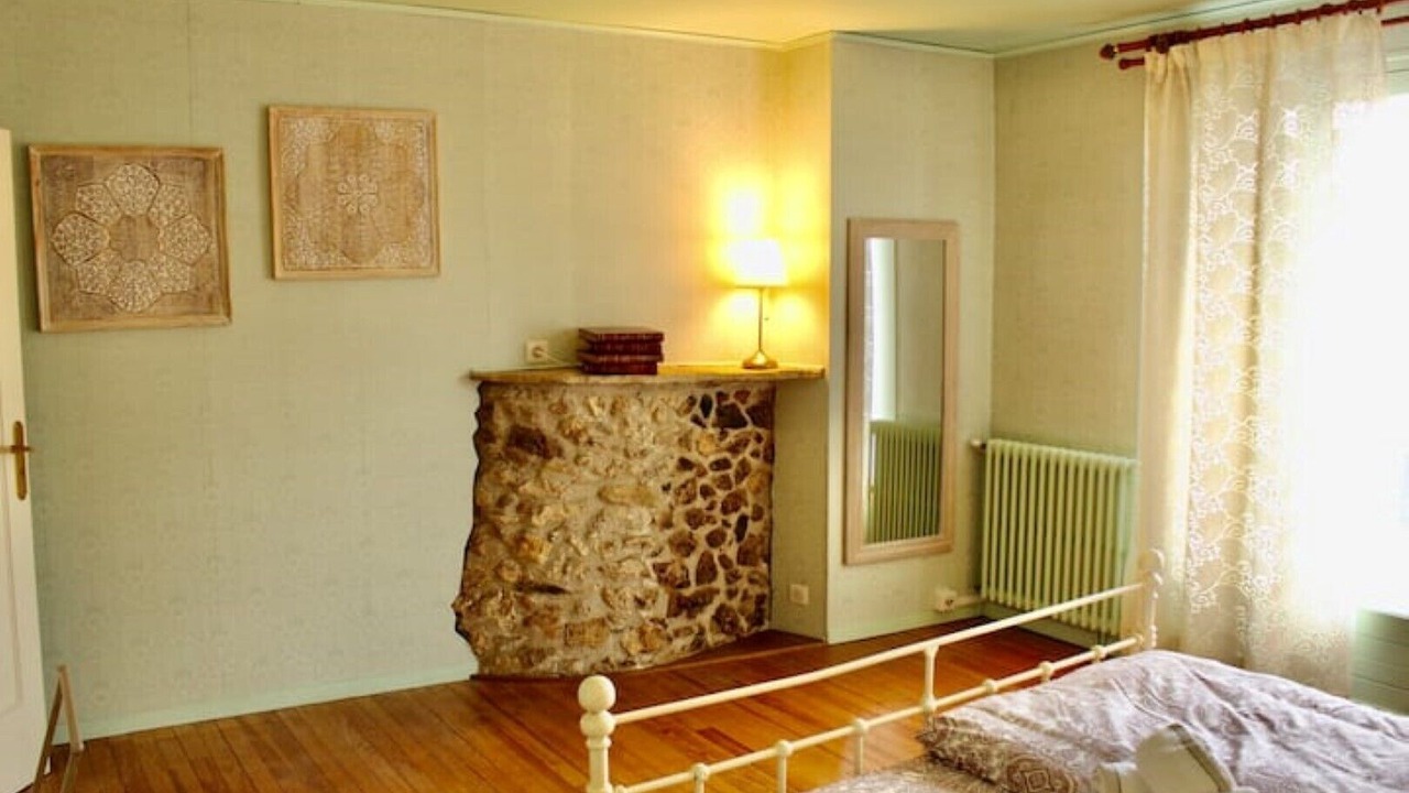 Photo of Bedroom in Port-Sainte-Foy-et-Ponchapt