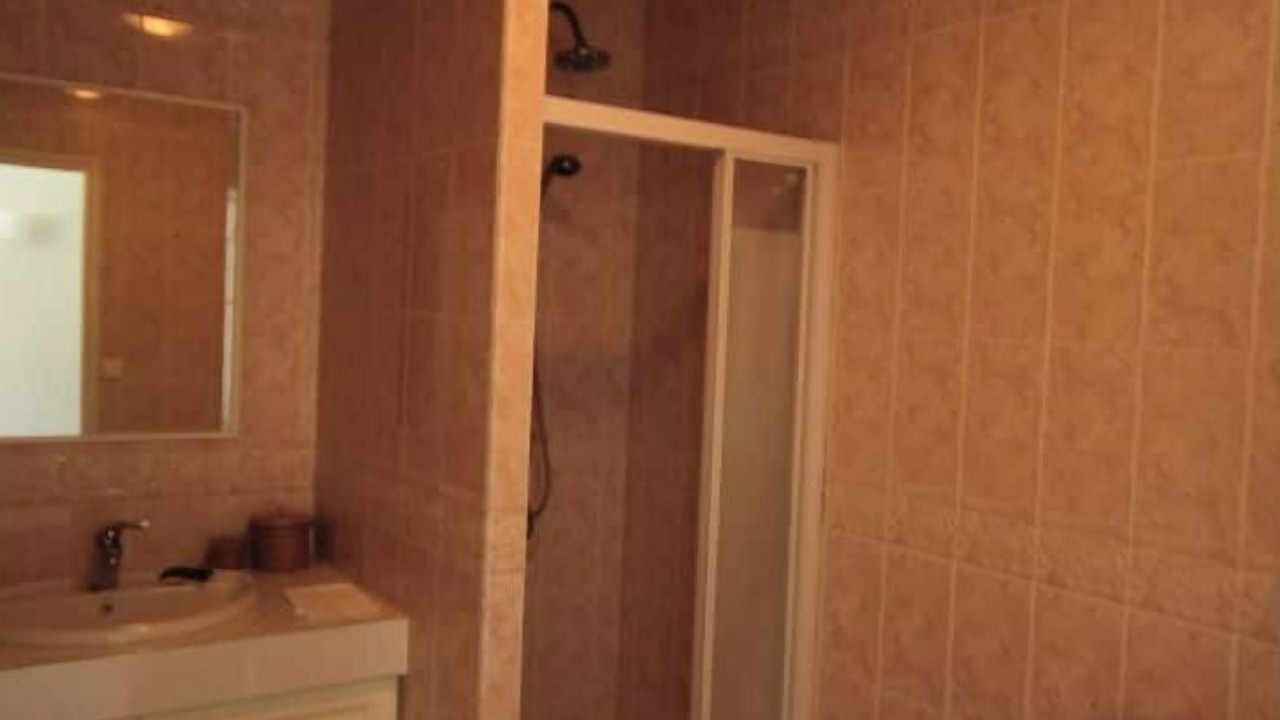 Photo of Bathroom in Saint-Laurent-de-Gosse
