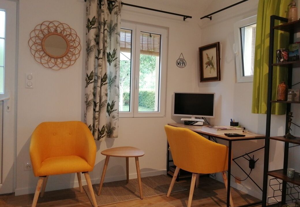 Photo of Livingroom in Saint-Andre-dAllas