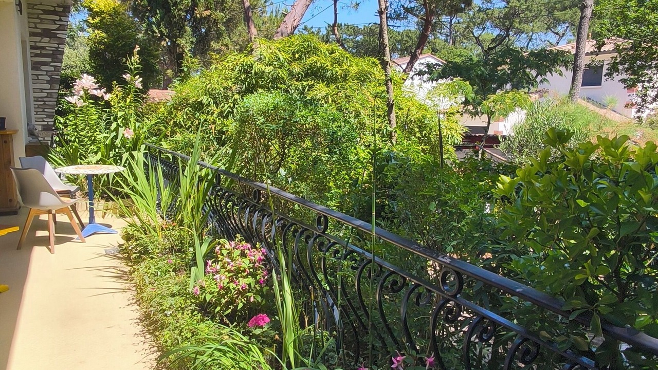 Photo of Patio Balcony in Ronce-les-Bains