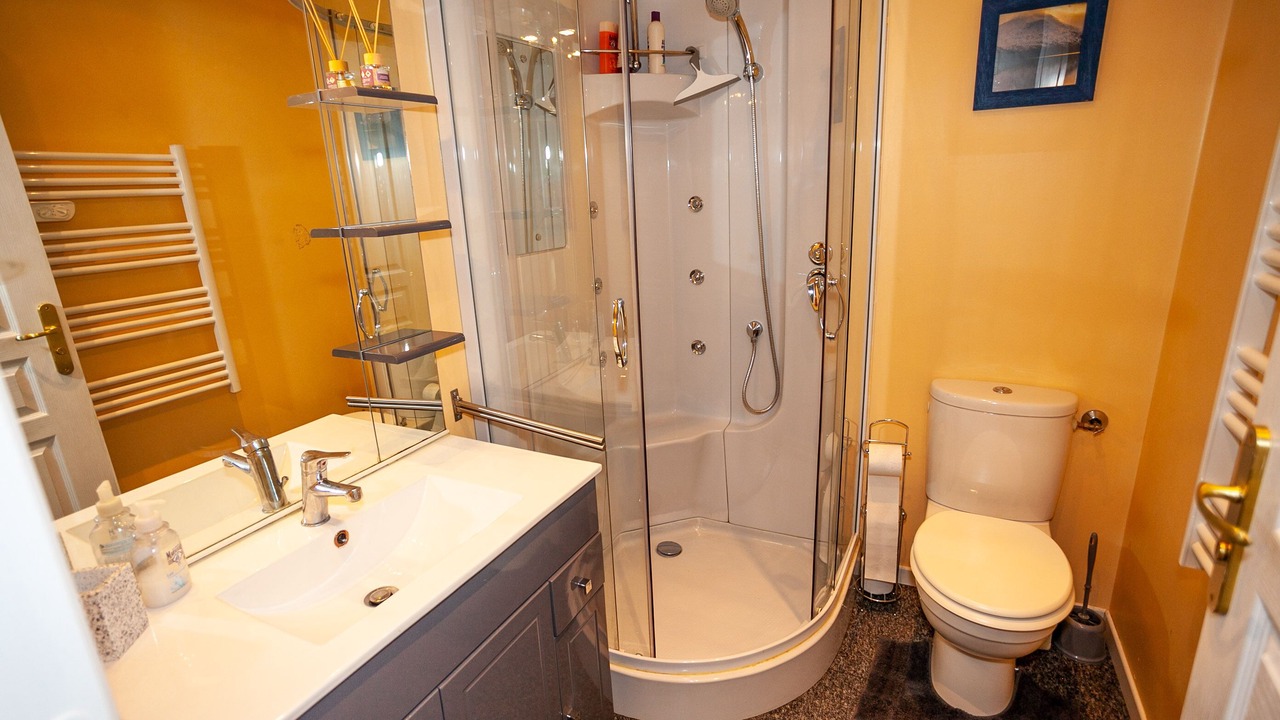 Photo of Bathroom in Brantome-en-Perigord