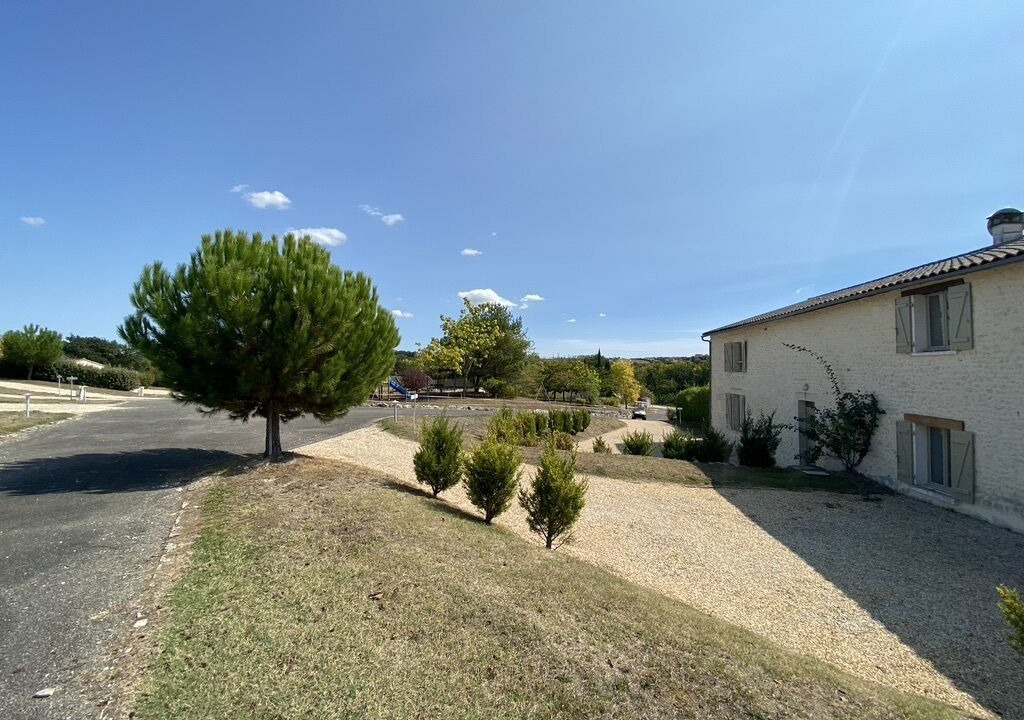 Photo of Others in Chalais