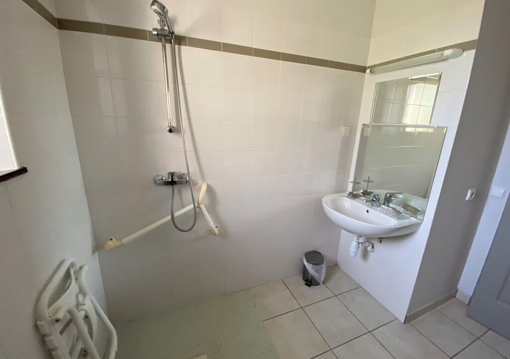 Photo of Bathroom in Chalais