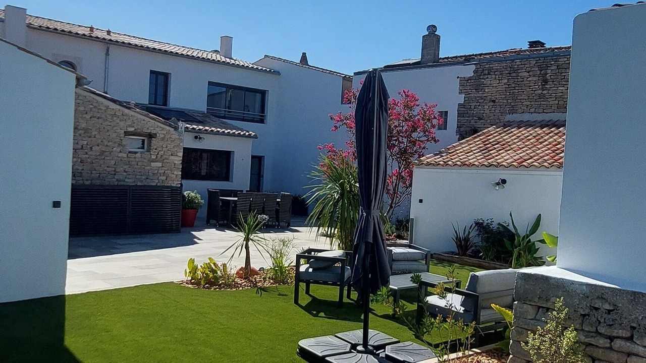 Photo of Patio Balcony in Saint-Clement-des-Baleines