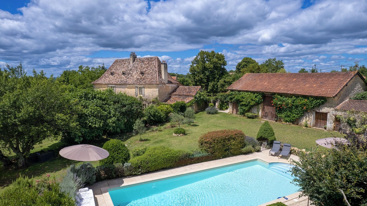Photo of Outdoor in Pontours