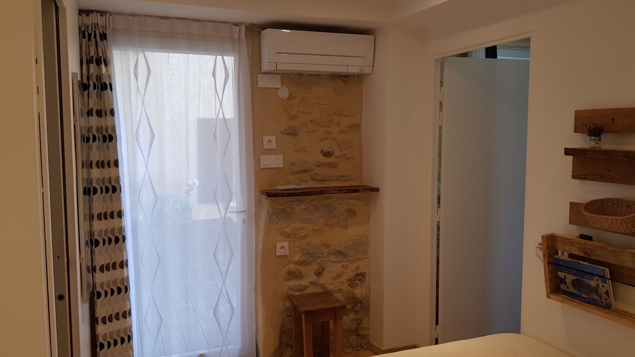 Photo of Bedroom in Caderousse