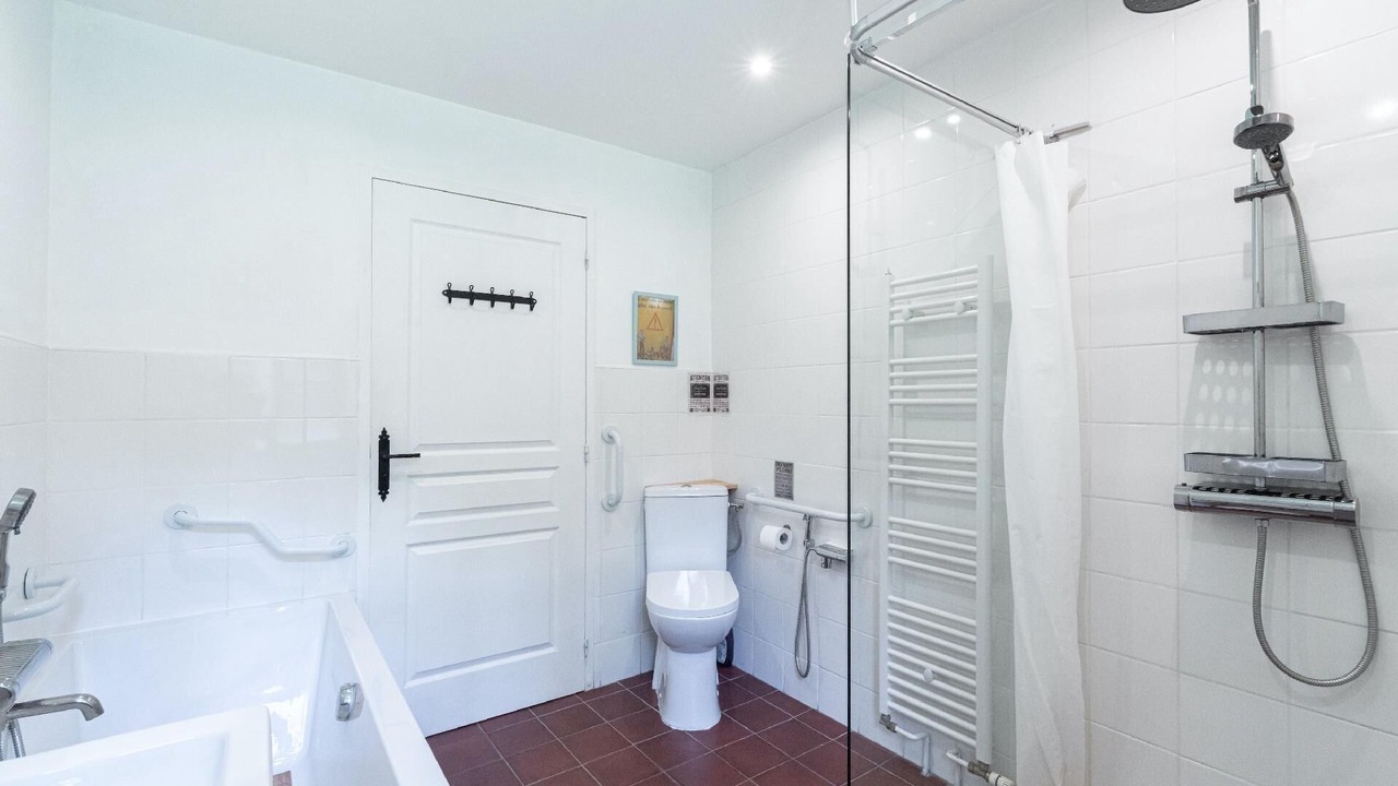 Photo of Bathroom in Moustey