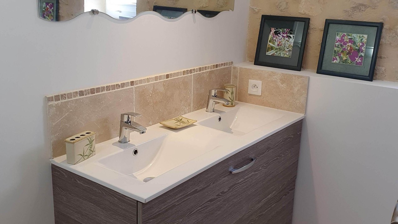 Photo of Bathroom in Cubnezais