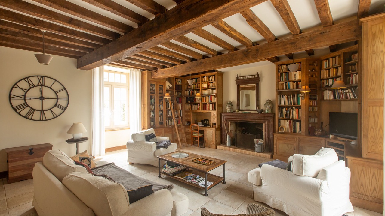 Photo of Livingroom in Pressac