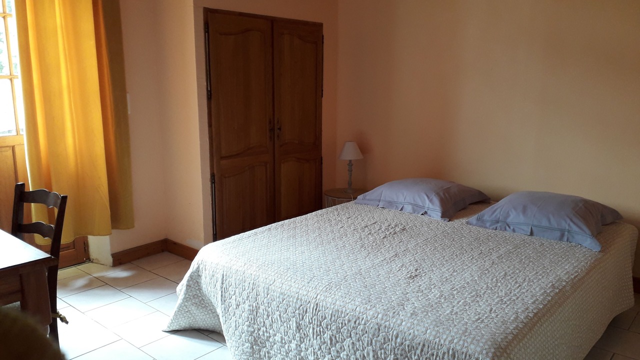 Photo of Bedroom in Saint-Amand-de-Coly