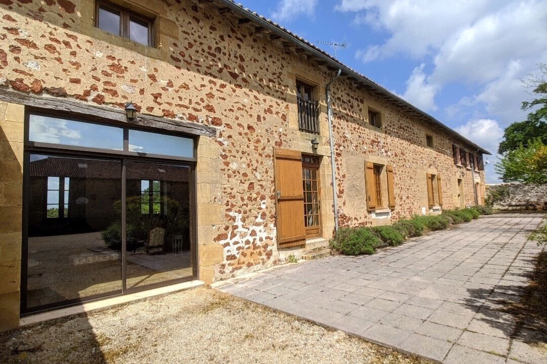 Photo of Outdoor in Availles-Limouzine