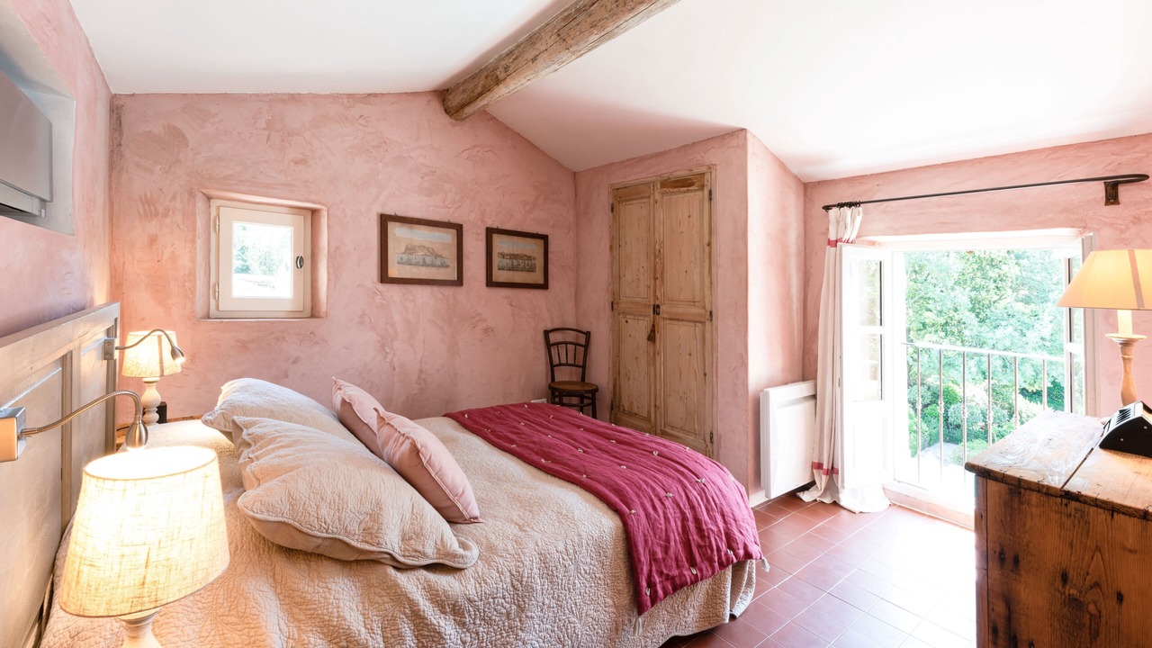 Photo of Bedroom in L'Isle-sur-la-Sorgue