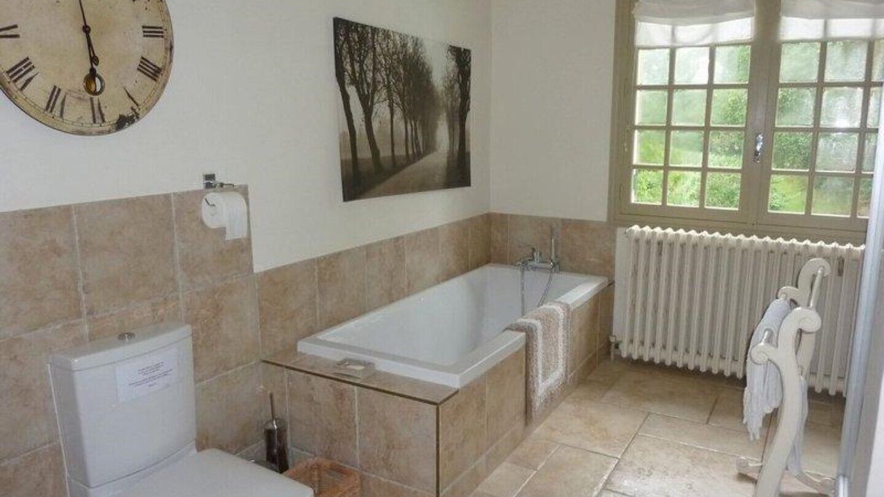 Photo of Bathroom in Aubeterre-sur-Dronne