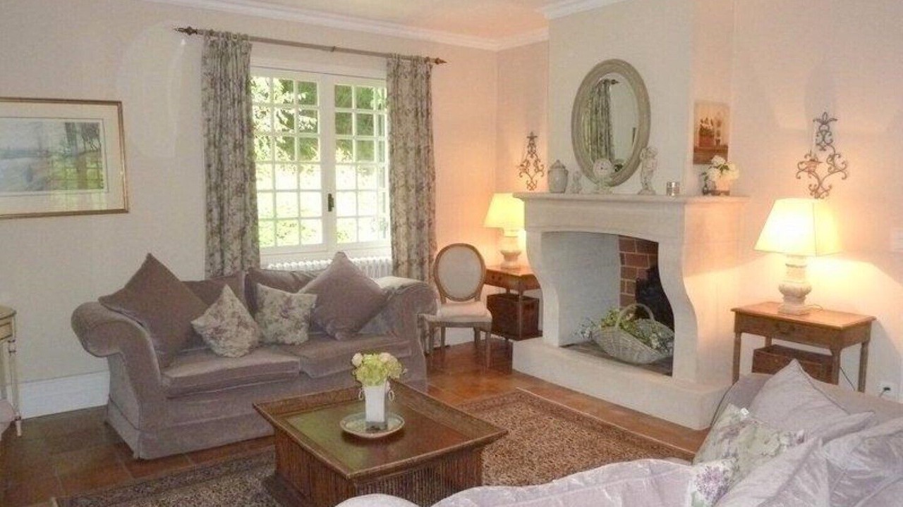Photo of Livingroom in Aubeterre-sur-Dronne