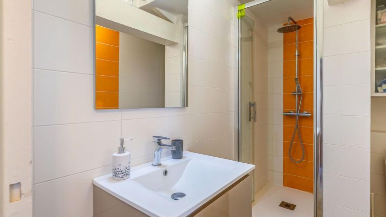 Photo of Bathroom in Royan