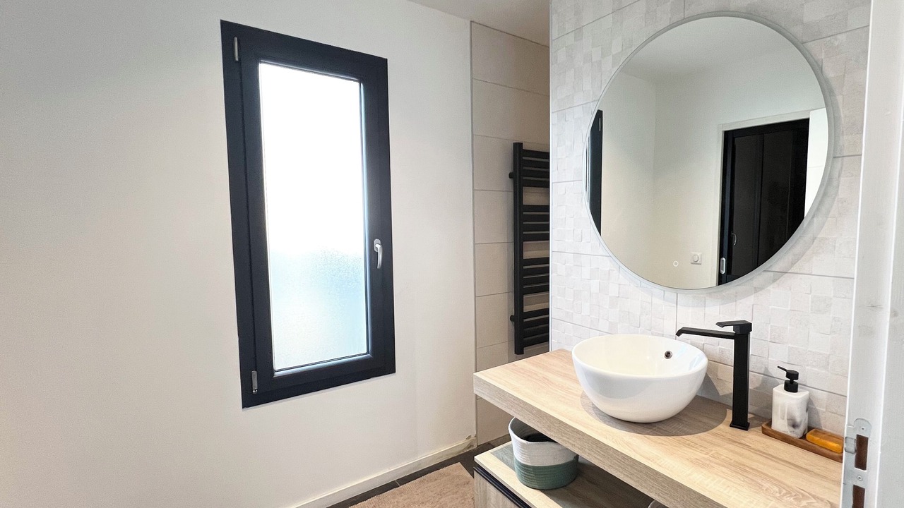 Photo of Bathroom in Lahonce