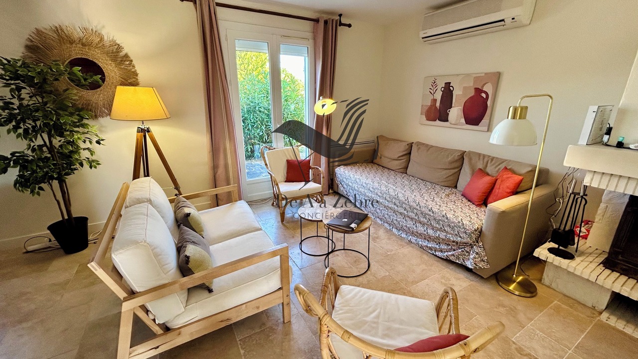 Photo of Livingroom in Port-des-Barques