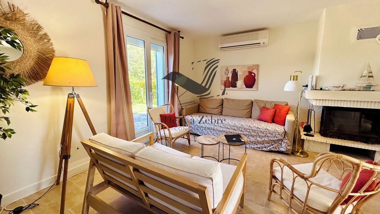 Photo of Livingroom in Port-des-Barques