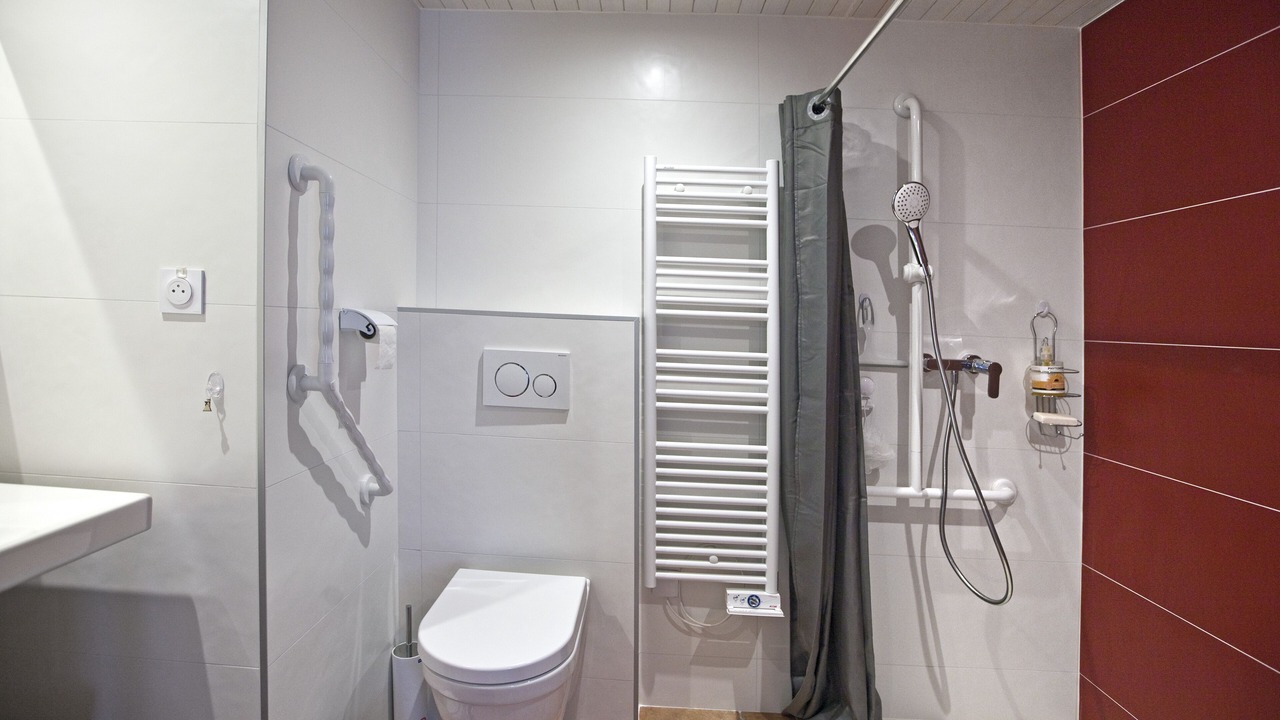 Photo of Bathroom in Puisseguin