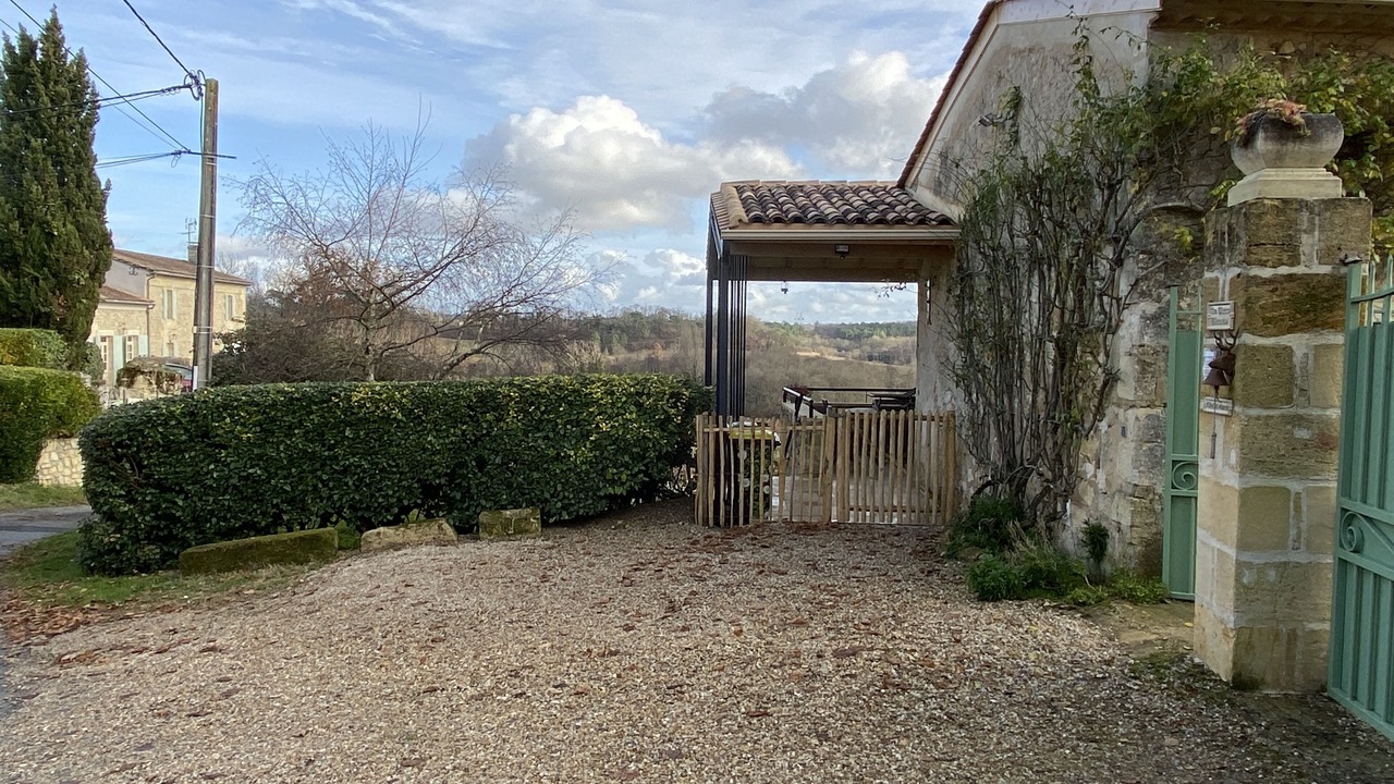 Photo of Outdoor in Puisseguin