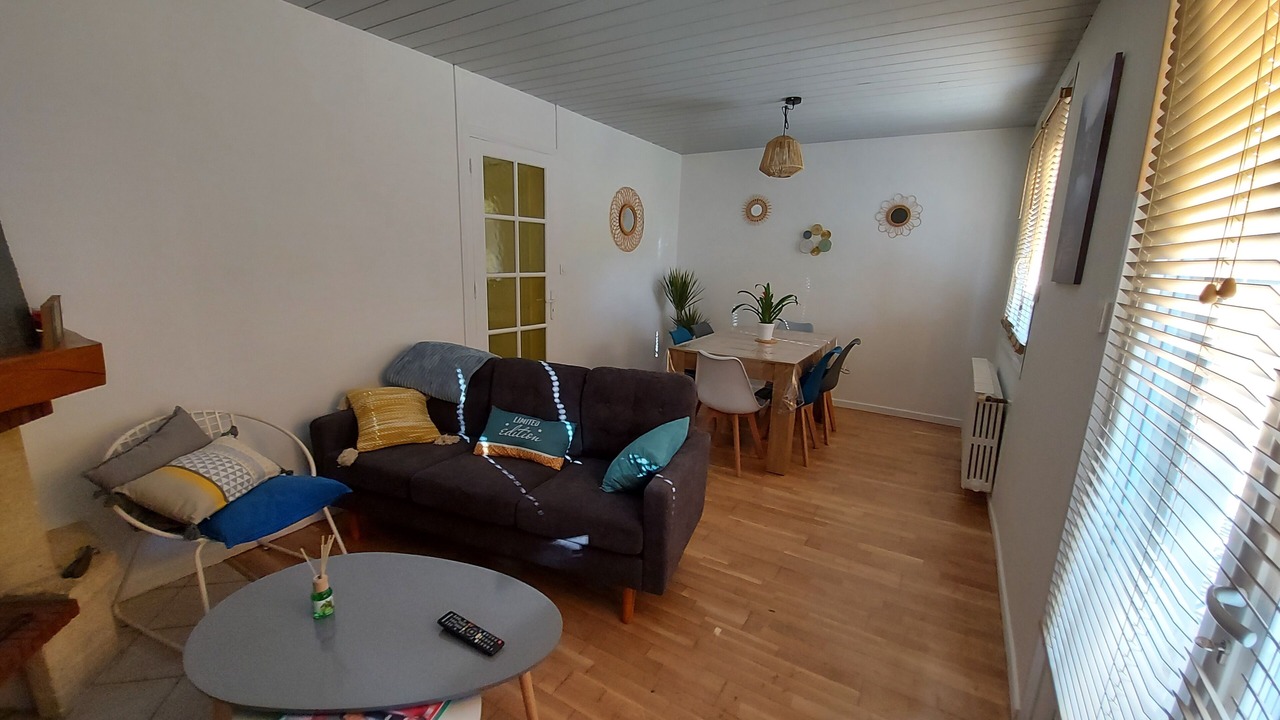 Photo of Livingroom in Bort-les-Orgues