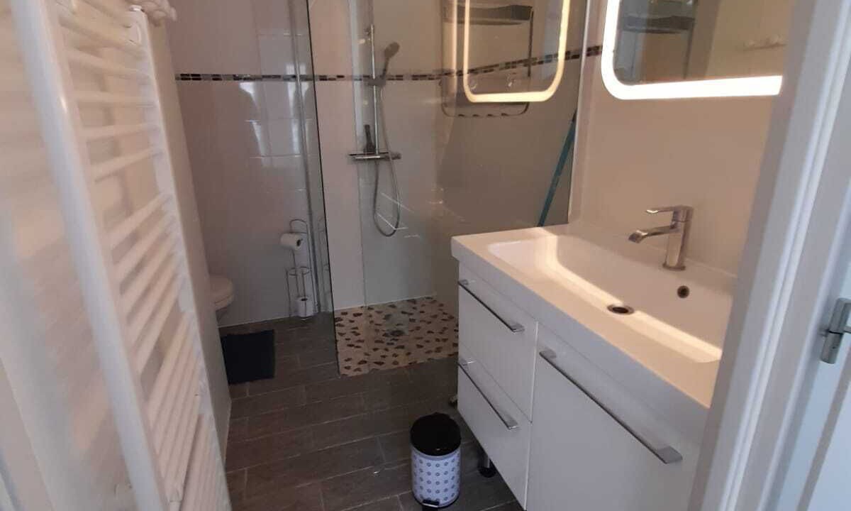 Photo of Bathroom in Listrac-Medoc