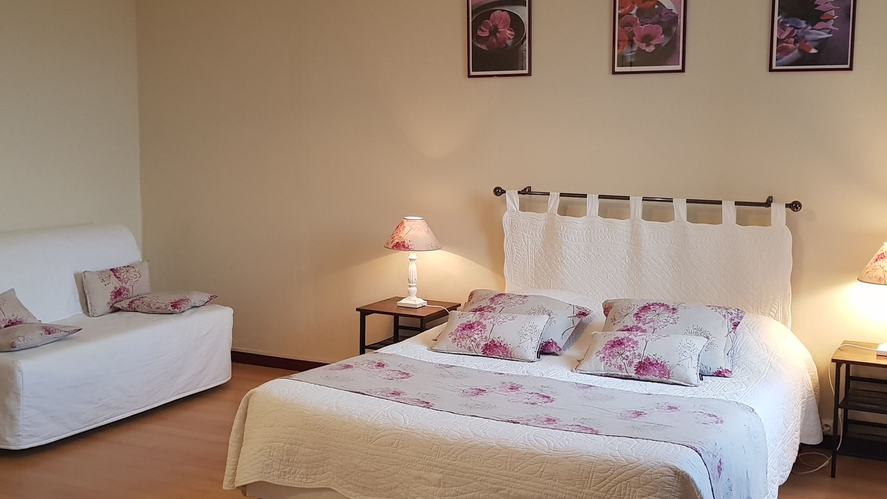 Photo of Bedroom in Cubnezais
