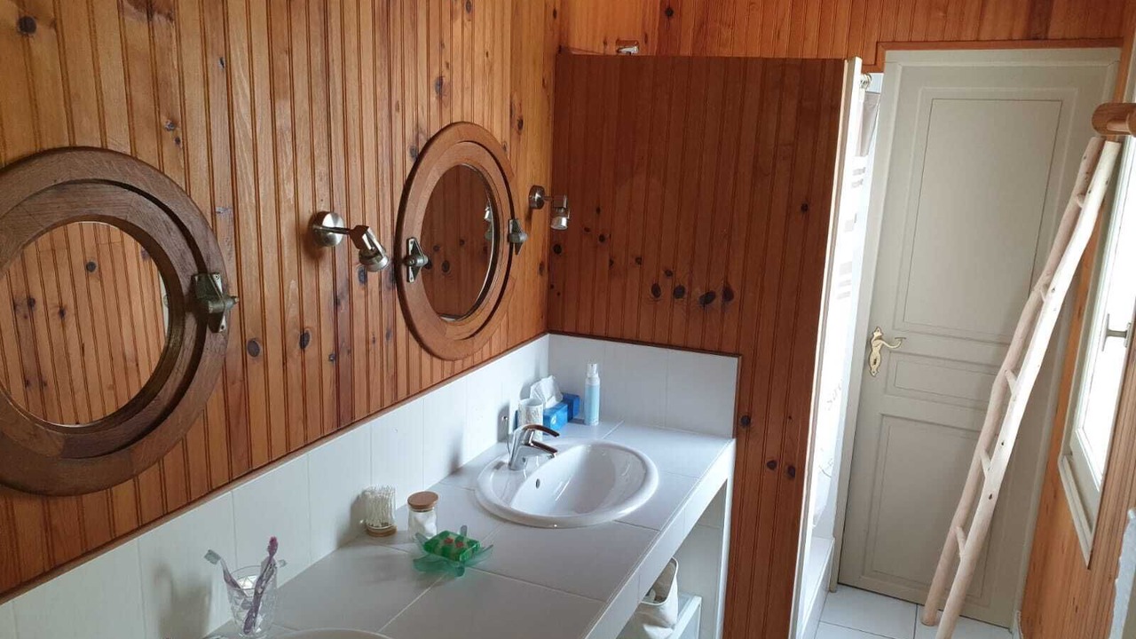 Photo of Bathroom in Ars-en-Re