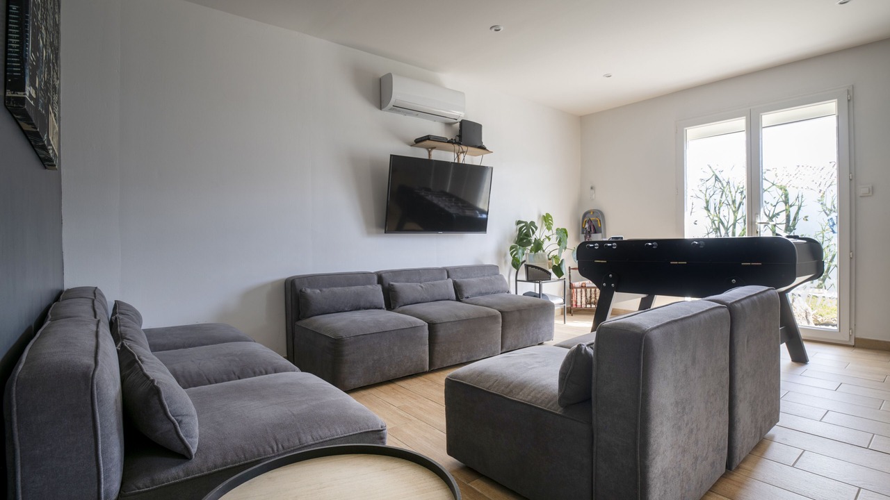 Photo of Livingroom in Saint-Medard-en-Jalles