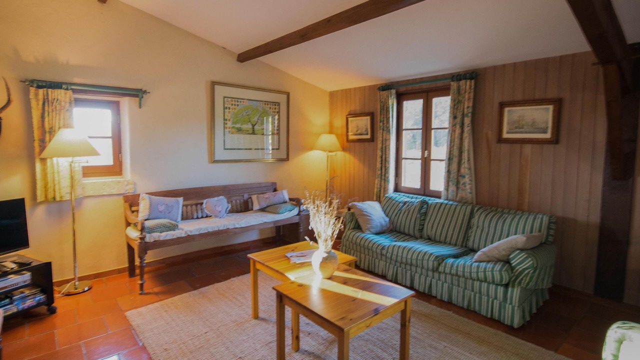Photo of Livingroom in Issac