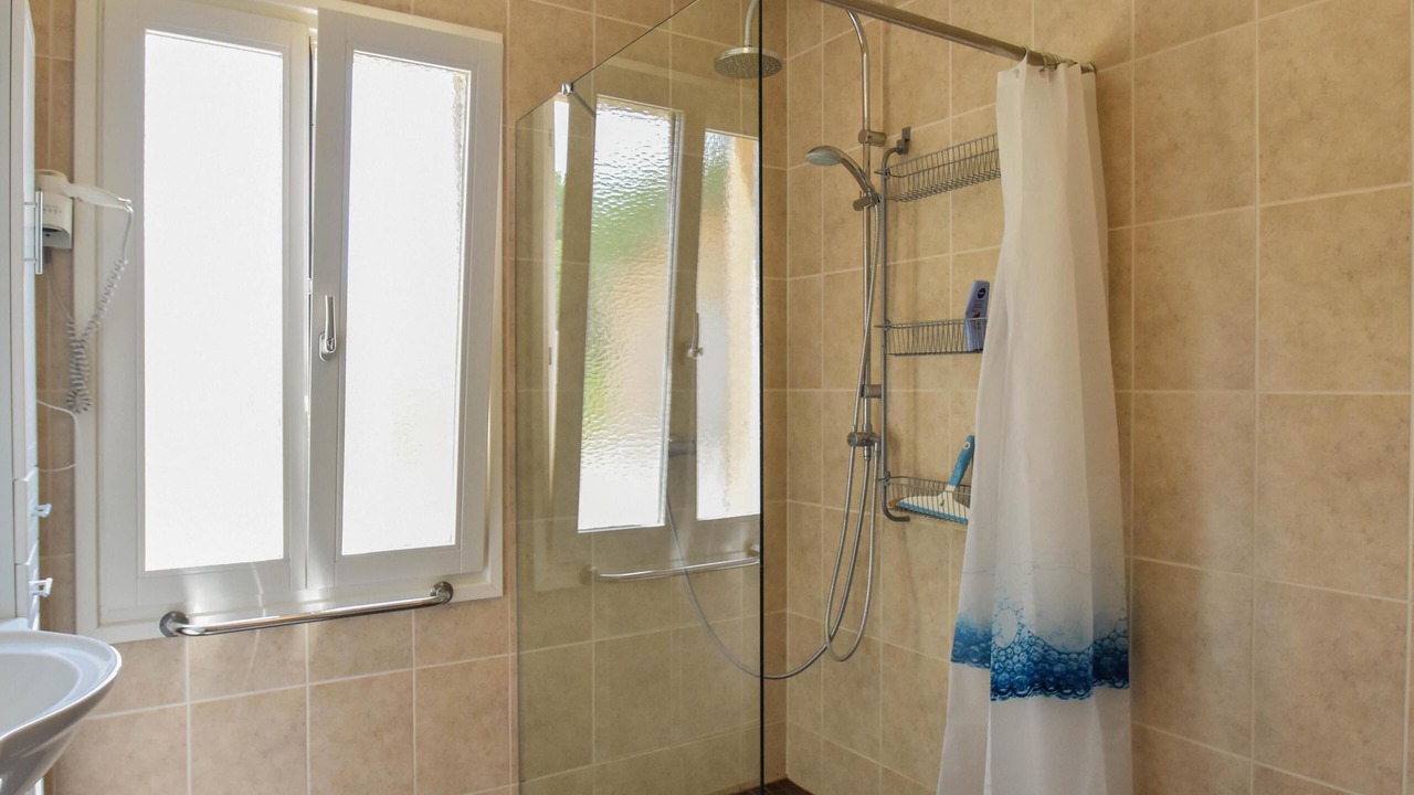 Photo of Bathroom in Monbazillac