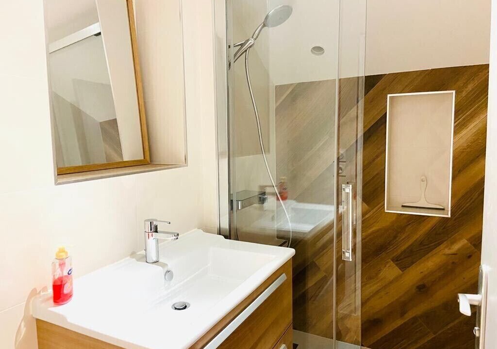 Photo of Bathroom in Bonneuil-Matours