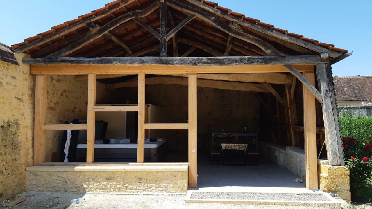 Photo of Patio Balcony in Saint-Avit-Riviere