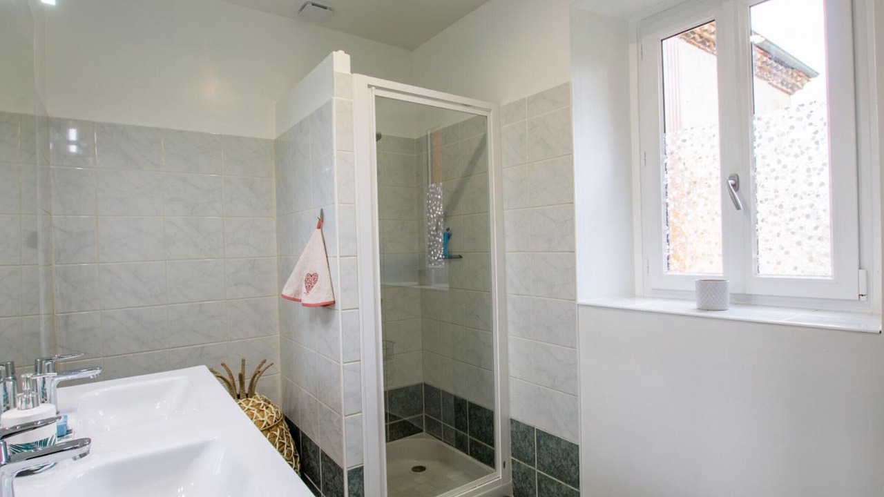 Photo of Bathroom in Calviac-en-Perigord
