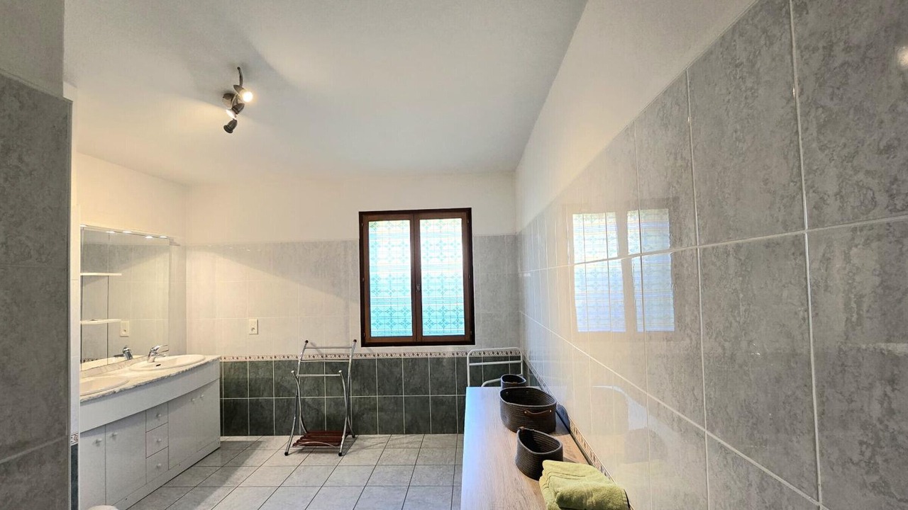 Photo of Bathroom in Calviac-en-Perigord