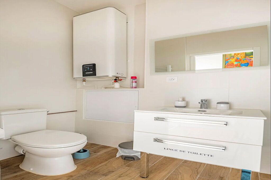 Photo of Bathroom in Capucins - Victoire
