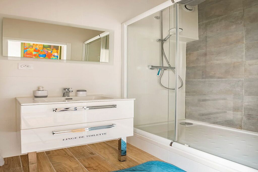 Photo of Bathroom in Capucins - Victoire