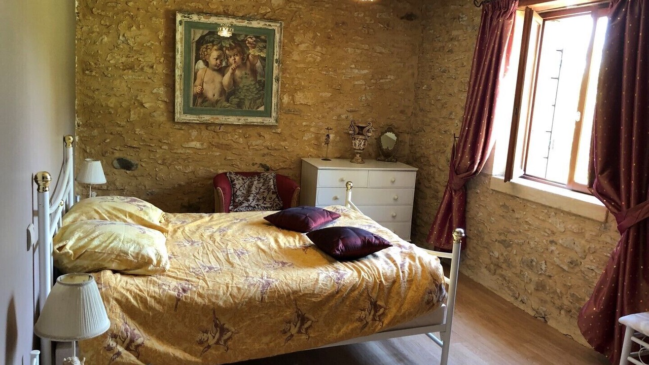 Photo of Bedroom in Proissans