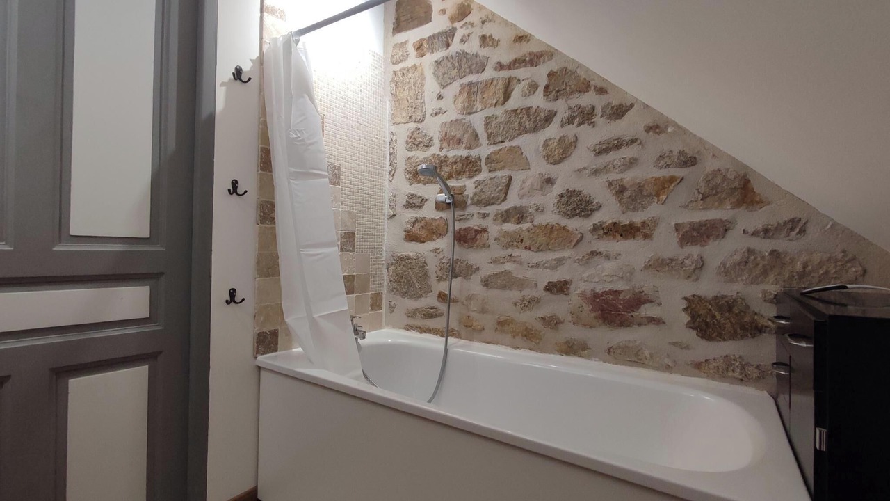 Photo of Bathroom in Sarran