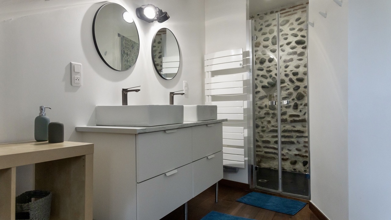 Photo of Bathroom in Centre Ville