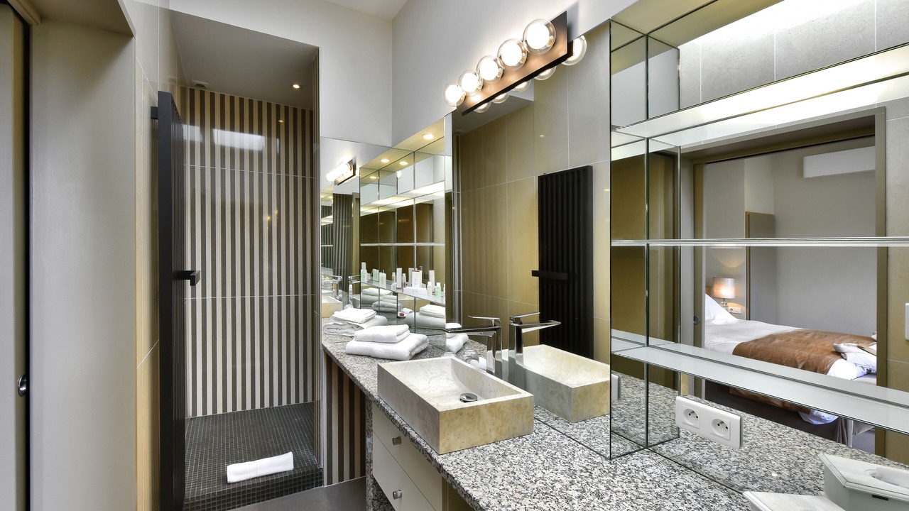 Photo of Bathroom in Saint-Sulpice-de-Cognac