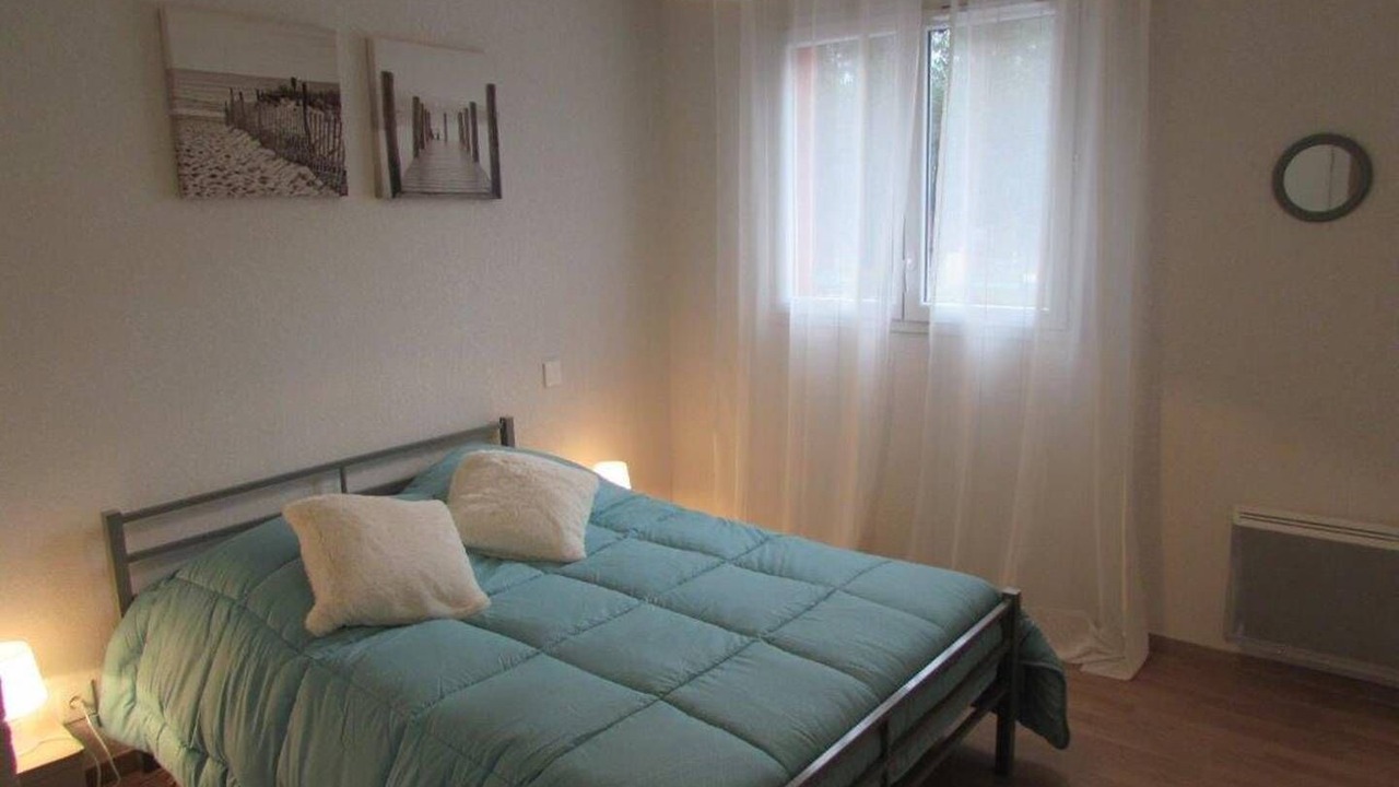 Photo of Bedroom in Messanges