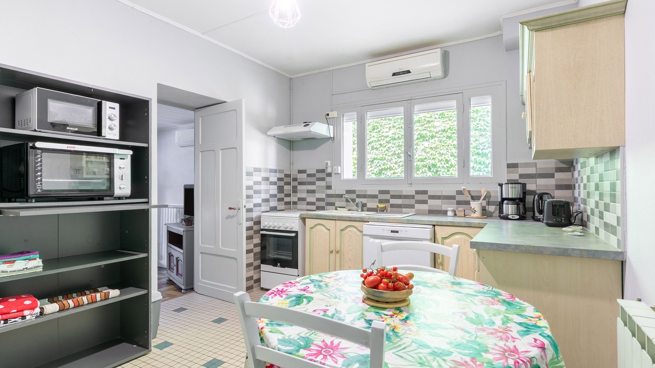 Photo of Kitchen in Le Pian-sur-Garonne