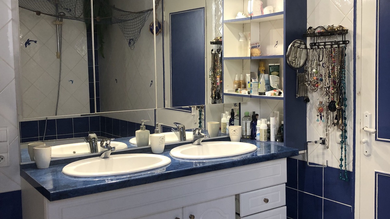 Photo of Bathroom in Casteljaloux