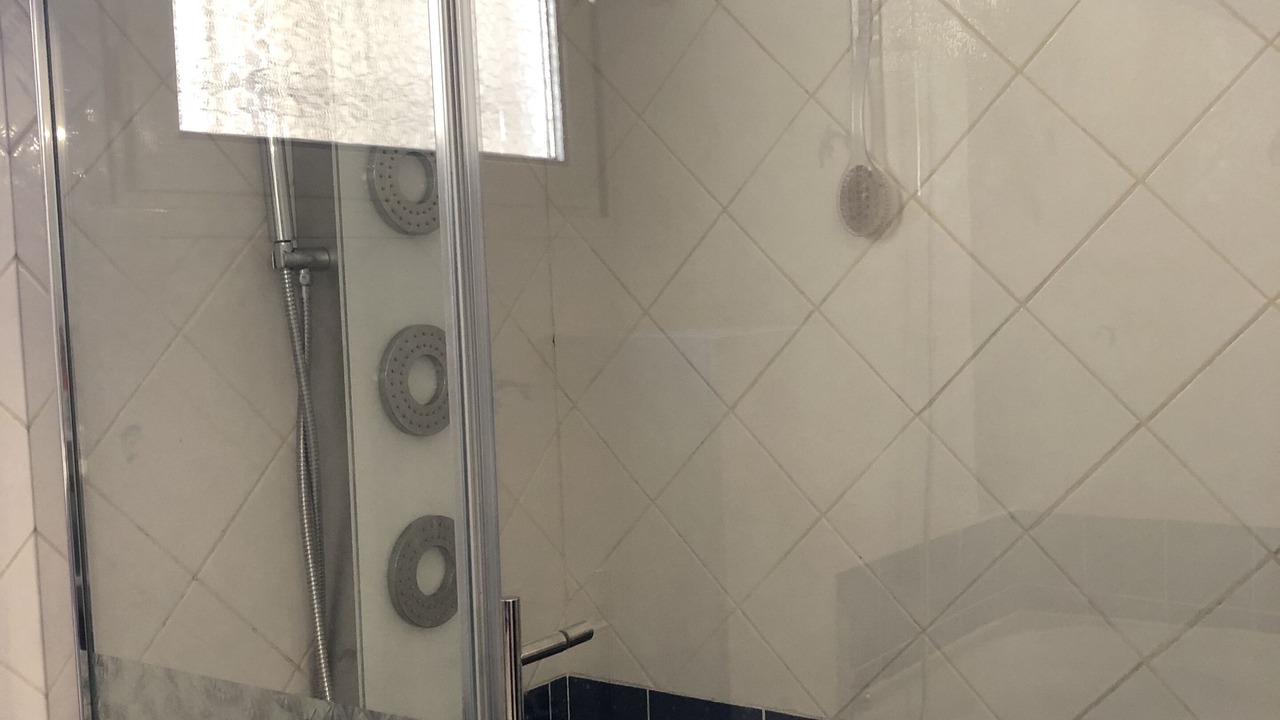 Photo of Bathroom in Casteljaloux